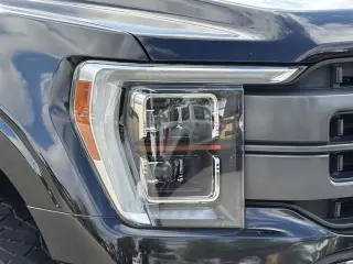 Ford F-150 2021 4x4 Lariat Cabina SuperCrew 5.5 pies portón lateral