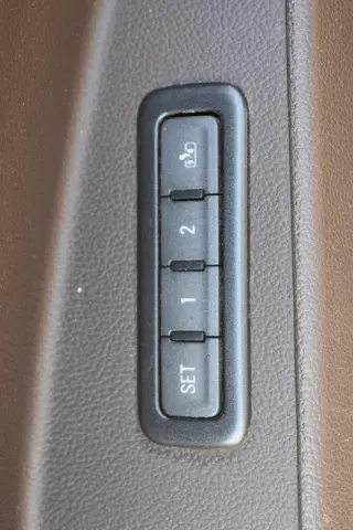 GMC Yukon XL 2017 4x4 Denali 4dr SUV