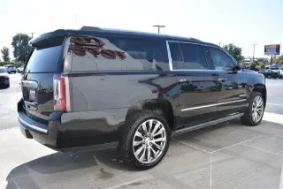 GMC Yukon XL 2017 4x4 Denali 4dr SUV