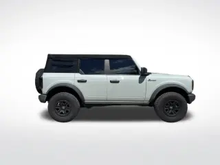 Ford Bronco 2023 4x4 Badlands Advanced 4dr SUV