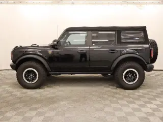 Ford Bronco 2022 4x4 Base Advanced 4dr SUV