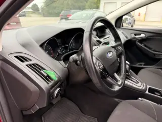 Ford Focus 2015 SE 4dr Sedán