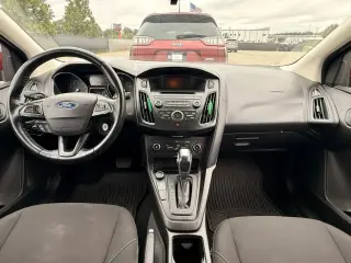 Ford Focus 2015 SE 4dr Sedán