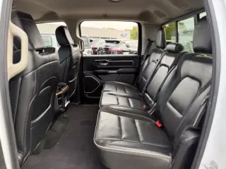 Ram 1500 2022 4x4 Laramie 4dr Crew Cab de 5.6 pies de largo Pickup