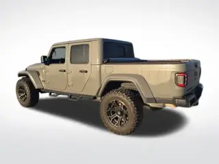Jeep Gladiator 2021 4x4 Overland 4dr Crew Cab 5.0 ft. SB