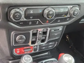 Jeep Wrangler 2024 4x4 Willys SUV 4 puertas