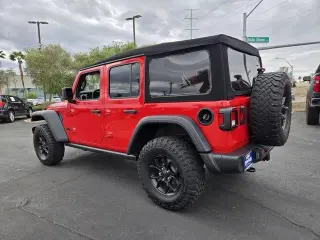 Jeep Wrangler 2024 4x4 Willys SUV 4 puertas