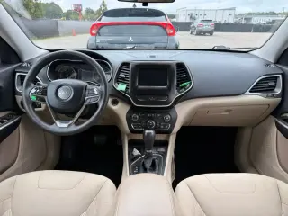 Jeep Cherokee 2020 Latitude 4dr SUV