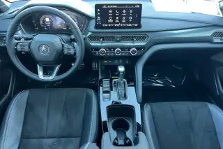 Acura Integra 2024 liftback de 4 puertas CVT con paquete de tecnología y A-SPEC
