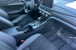 Acura Integra 2024 liftback de 4 puertas CVT con paquete de tecnología y A-SPEC