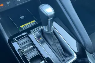 Acura Integra 2024 liftback de 4 puertas CVT con paquete de tecnología y A-SPEC