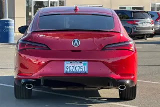 Acura Integra 2024 liftback de 4 puertas CVT con paquete de tecnología y A-SPEC