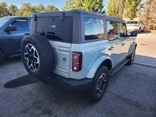Ford Bronco 2024 4x4 Outer Banks SUV de 4 puertas