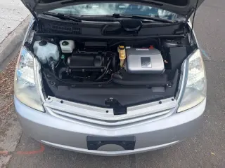 2004 Toyota Prius