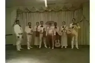 MARIACHI MÚSICA VARIABLE EN LA