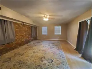 Propiedad de alquiler con 3 dormitorios y 1.5 baños en Savannah