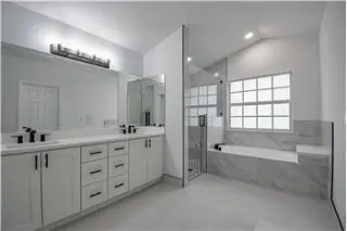Propiedad de alquiler con 5 dormitorios y 3.5 baños en BOCA RATON