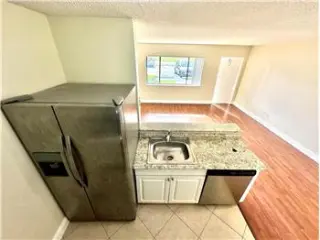Propiedad de alquiler con 1 dormitorio y 1 baño en Boynton Beach