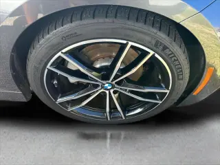 BMW Serie 3 2019 AWD 330i xDrive 4dr Sedán
