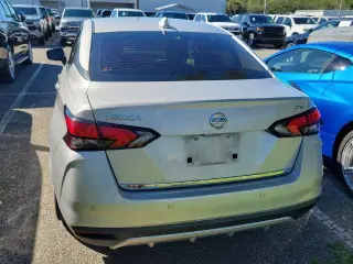 Nissan Versa 2020 SV 4dr Sedan
