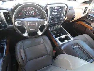 GMC Sierra 1500 2018 4x4 SLT 4dr Crew Cab 5.8 ft. SB