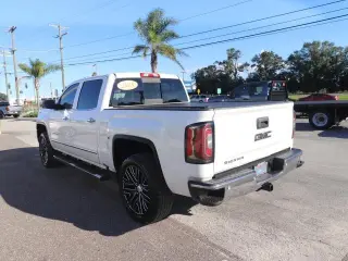 GMC Sierra 1500 2018 4x4 SLT 4dr Crew Cab 5.8 ft. SB