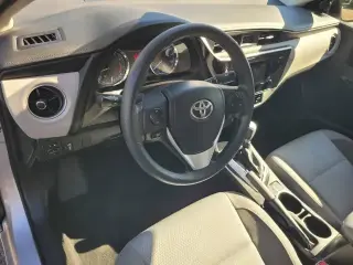 Toyota Corolla 2017 LE 4dr Sedán