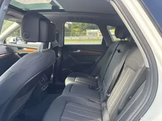 Audi Q5 2023 AWD quattro S line Premium 45 TFSI SUV de 4 puertas