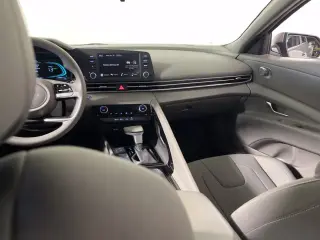 Hyundai ELANTRA Híbrido 2025 Azul 4dr Sedán
