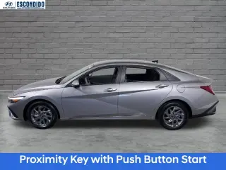 Hyundai ELANTRA Híbrido 2025 Azul 4dr Sedán