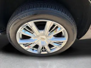 Chevrolet Suburban 2021 4x4 High Country 4dr SUV