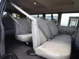 Chevrolet Express 2025 LT 3500 3dr Van de pasajeros extendida