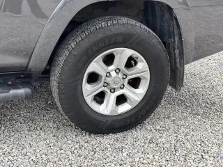 Toyota 4Runner 2017 4x4 SR5 4dr SUV