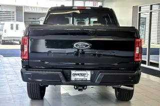 Ford F-150 2023 4x4 XLT 4dr SuperCrew 5.5 ft. SB