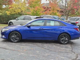 Hyundai ELANTRA 2023 SEL Sedán de 4 puertas