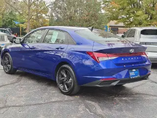 Hyundai ELANTRA 2023 SEL Sedán de 4 puertas