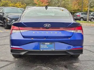 Hyundai ELANTRA 2023 SEL Sedán de 4 puertas