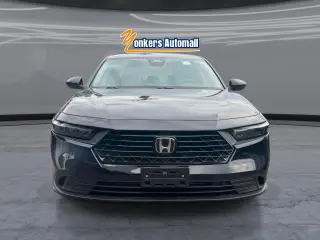 Sedán de 4 puertas Honda Accord 2024 LX