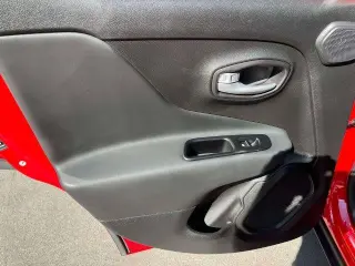 Jeep Renegade 2023 4x4 Trailhawk SUV de 4 puertas