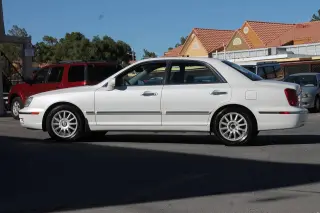 2004 Hyundai XG350