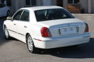 2004 Hyundai XG350