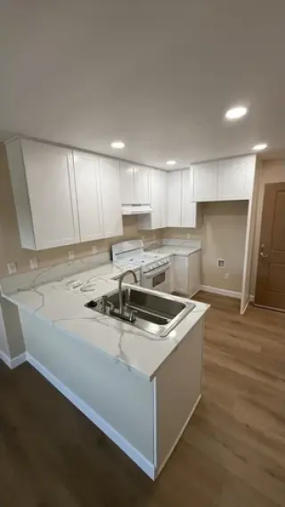 BRAND NEW 2 BD/2BTH APARTMENT