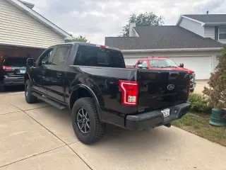 Ford F-150 2017 4x4 XLT 4 puertas SuperCrew 5.5 pies SB