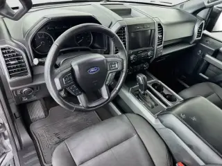 Ford F-150 2020 4x2 XLT 4 puertas SuperCrew 5.5 pies Caja Corta