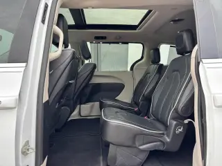 Chrysler Pacifica 2024 Limited Van de 4 puertas