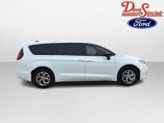 Chrysler Pacifica 2024 Limited Van de 4 puertas