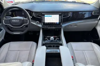 Jeep Wagoneer 2022 4x4 Serie III SUV 4 puertas