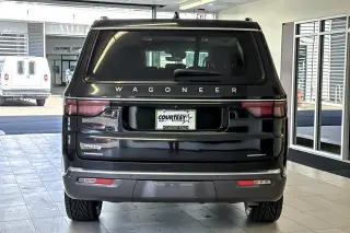 Jeep Wagoneer 2022 4x4 Serie III SUV 4 puertas