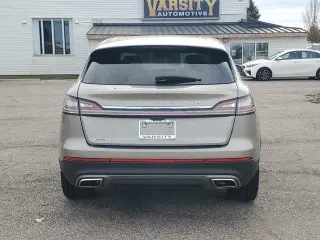 Lincoln Nautilus 2023 AWD Reserve SUV de 4 puertas