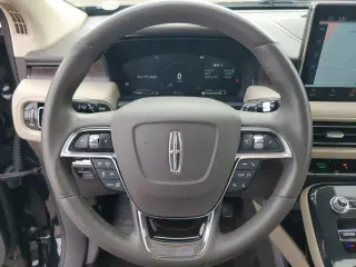 Lincoln Nautilus 2023 AWD Reserve SUV de 4 puertas